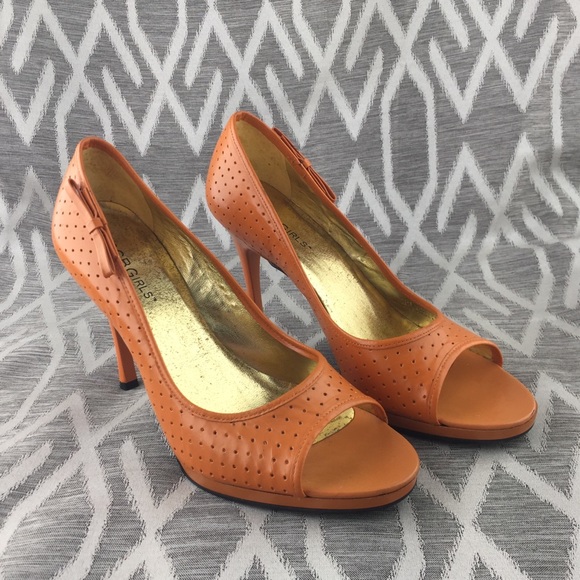 BCBG Girls Peep Toe Pumps Orange Tangerine Pumpkin Size: 6.5 - Picture 1 of 4